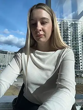 SashaCatt online show from April 27, 1:52 pm