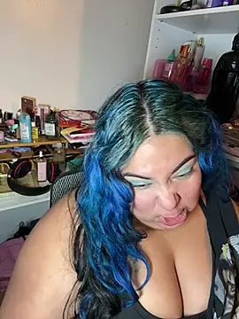 BiigMAMA 2025 online show from February 2, 7:18 am