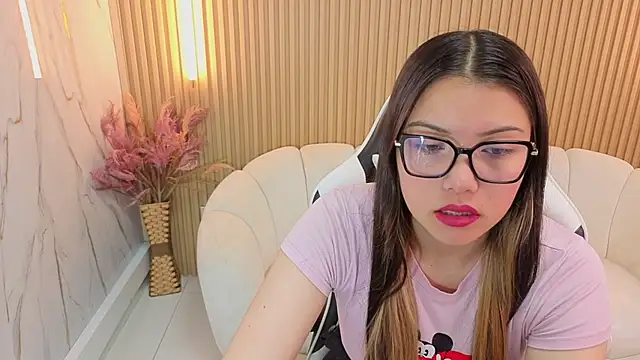 venus velvet tp online show from November 24, 8:00 pm