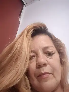 karlaanqui1 online show from June 11, 10:12 am