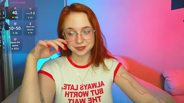 Erica Nelson online show from March 29, 1:37 am