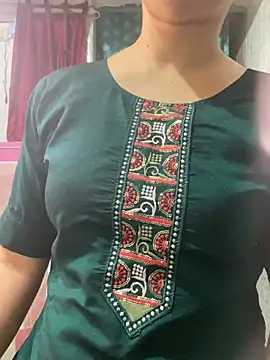 Red Queen 11 online show from March 7, 6:59 pm