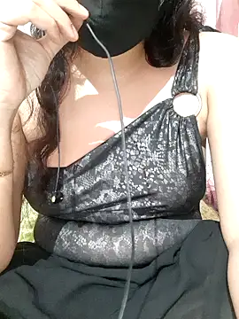 HotGirl23231 online show from November 24, 6:10 pm