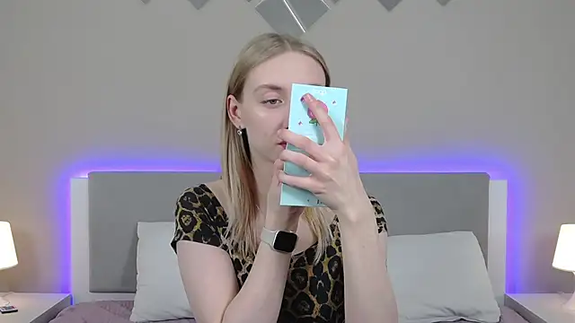 RachaelCute online show from March 26, 12:07 pm