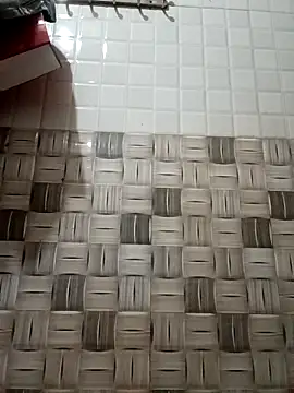 thuy-kieu online show from March 11, 9:28 pm