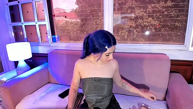 ReiAyanamy online show from April 23, 8:11 pm