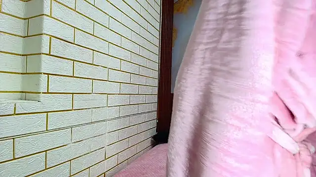 meliangels303av online show from April 24, 2:25 am