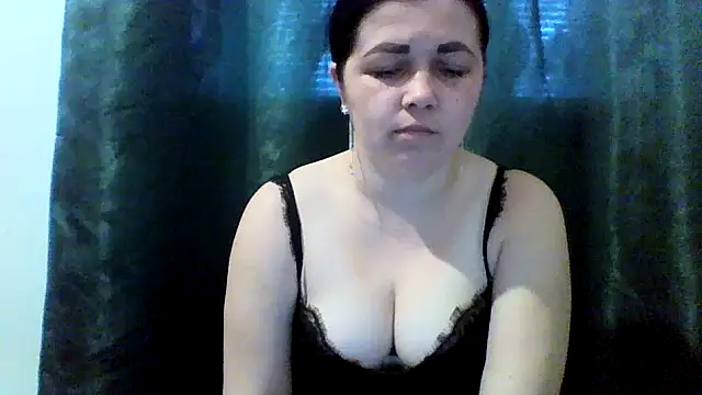 Vitalina282128 online show from April 25, 1:41 pm