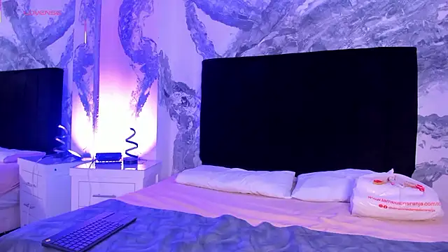 lilithDraven  online show from March 9, 4:26 am