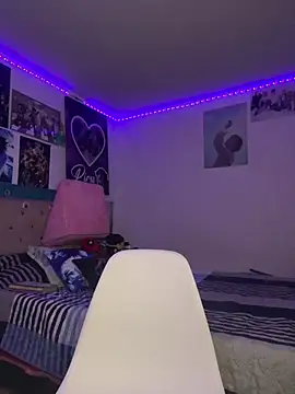 Just danna online show from April 23, 4:42 am