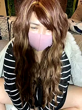 oxLILxMELOxo online show from November 29, 1:04 pm