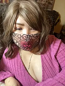 oxLILxMELOxo online show from February 22, 2:40 pm