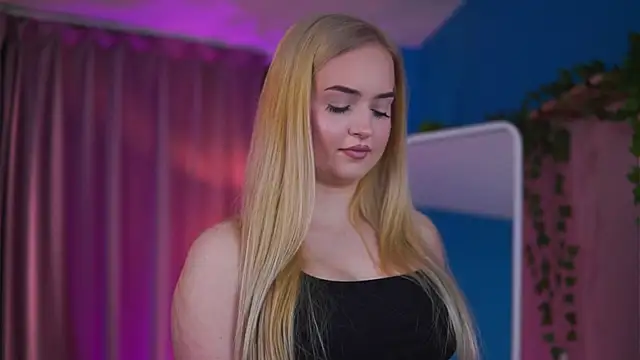 ElyssawetXX online show from April 22, 6:16 pm