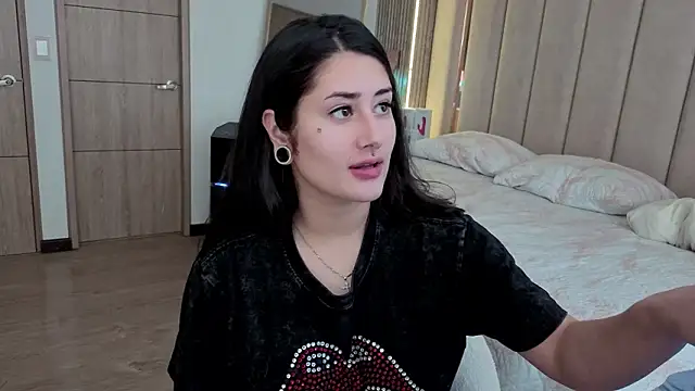 Iamnyxy online show from January 19, 1:18 pm