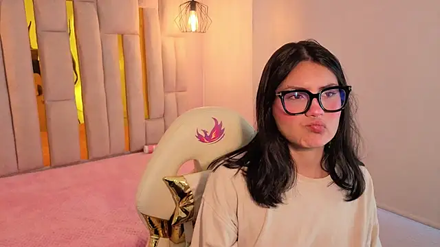 Brandy collinss online show from April 26, 1:42 pm