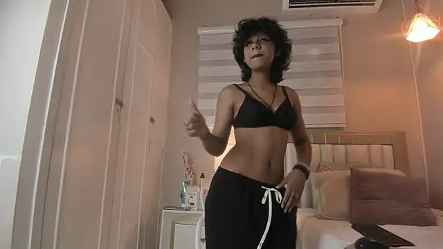 electra a online show from March 30, 6:40 pm