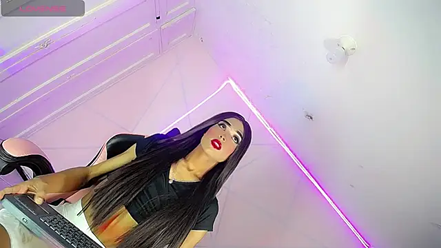 Sexy alli  online show from November 11, 9:45 pm