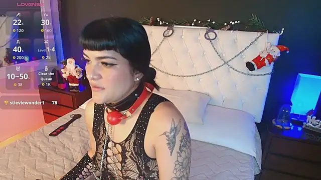 Niinatorres online show from December 19, 9:18 pm