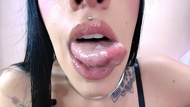 catte jensen online show from December 23, 4:05 am