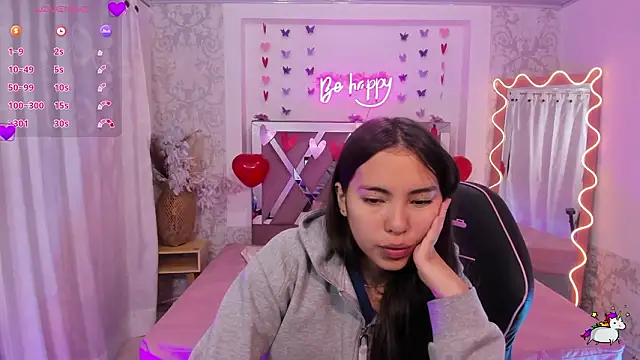 ISABELA TAY online show from February 23, 11:31 am