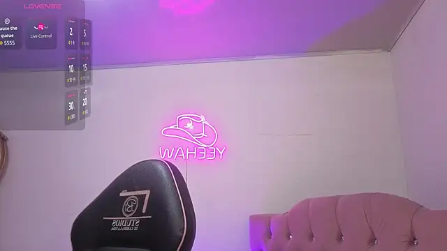 ISABELA TAY online show from April 22, 11:40 am