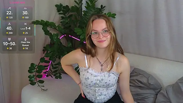 MadisonSmitt online show from November 19, 5:40 am