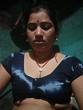Hot kamla online show from June 10, 10:41 pm
