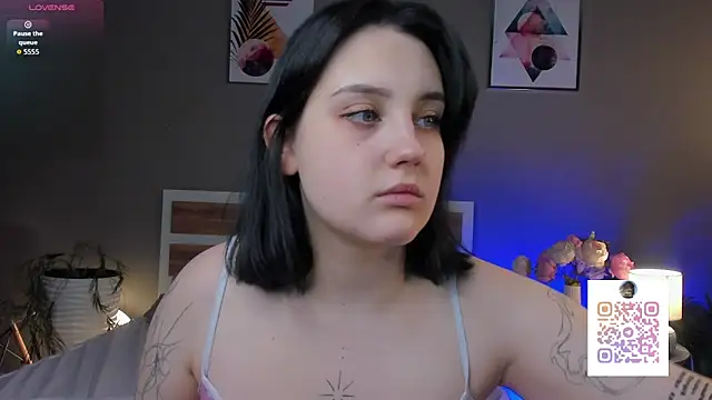 hey tessa online show from March 7, 6:48 pm