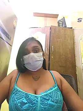 Dharshini98 online show from December 17, 10:14 pm