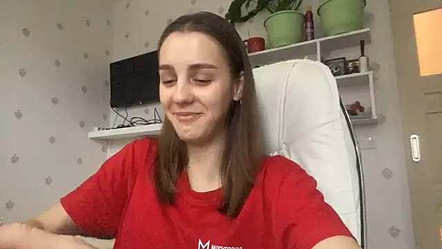 SweetieKatie online show from December 17, 10:30 am