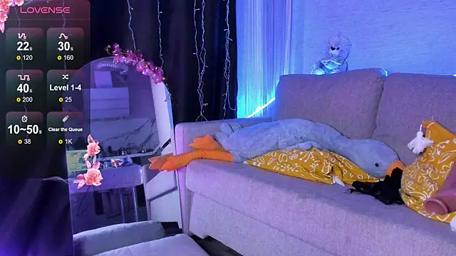 SofiaOyerbach online show from December 20, 1:04 pm