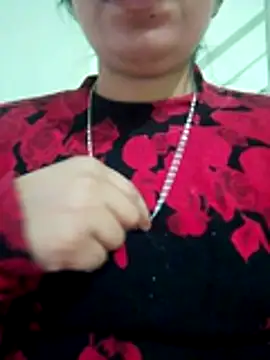 isha sharma2002 online show from November 26, 3:46 pm