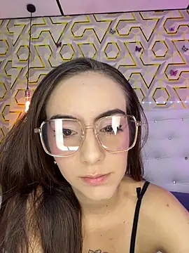 MelanyyJhonson15 online show from April 24, 3:20 am