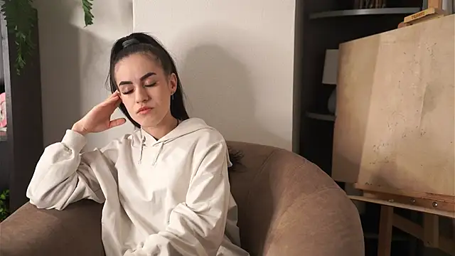 AngelWegge online show from November 18, 4:35 am