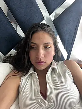 Paulett Smith online show from March 11, 11:51 pm