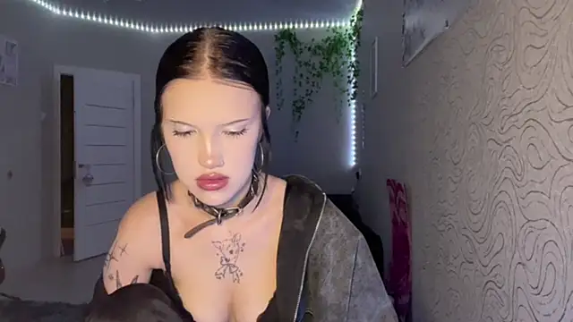 JuliaElse online show from December 20, 4:55 pm