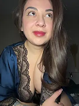 Lovynna online show from March 15, 5:15 pm