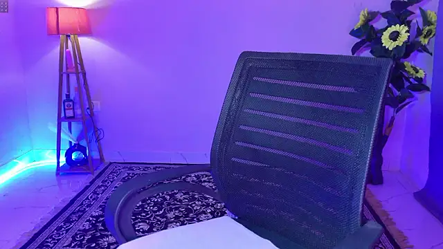 Saira Hotty online show from March 25, 7:00 am