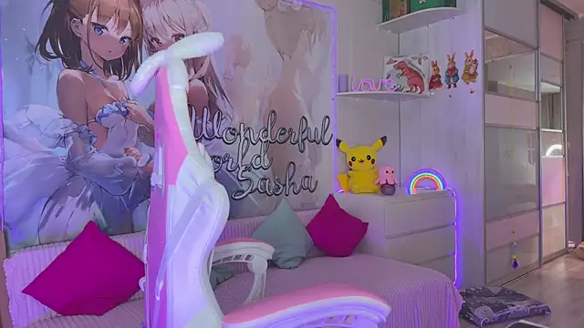 CheekySashaCharm online show from June 7, 12:45 pm