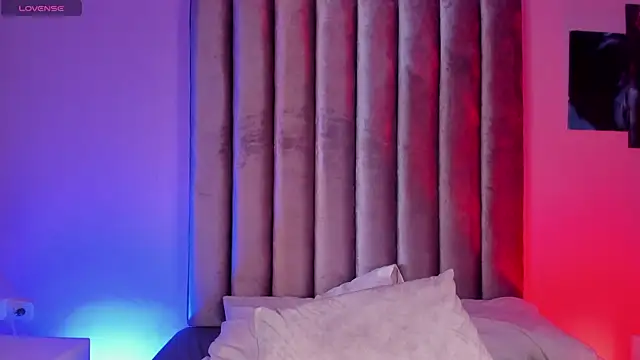 GabrielaSuarez  online show from June 17, 7:59 pm