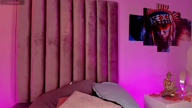 GabrielaSuarez  online show from July 3, 8:04 pm