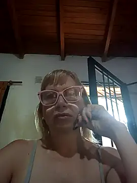 SexyMilf1211 online show from December 22, 12:41 pm