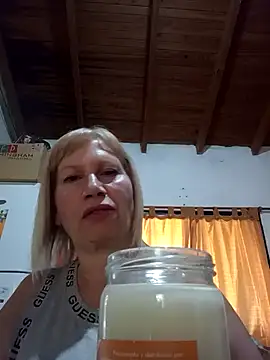 SexyMilf1211 online show from April 25, 5:43 pm