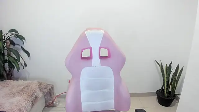 SOFIA SWEETT22 online show from February 19, 5:18 am