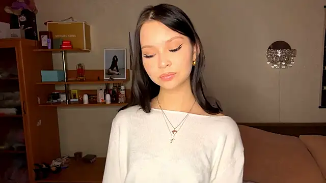 EmmaJonse online show from November 24, 12:40 pm