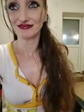 CrazyMaya39 online show from April 7, 4:58 am