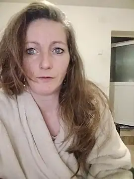 CrazyMaya39 online show from April 25, 11:57 pm