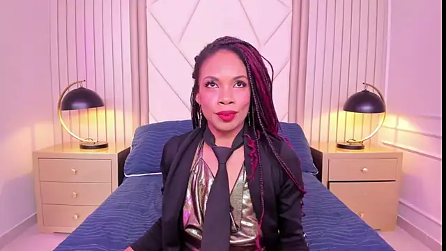 LailaDavidson online show from April 21, 12:12 pm