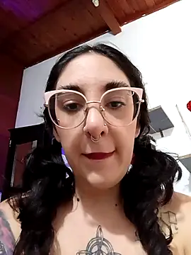 Melinerd online show from February 12, 5:25 pm