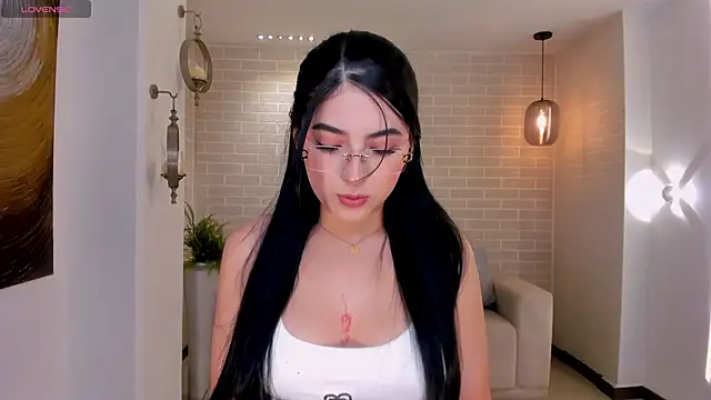 HaileyRoss  online show from April 25, 1:52 am